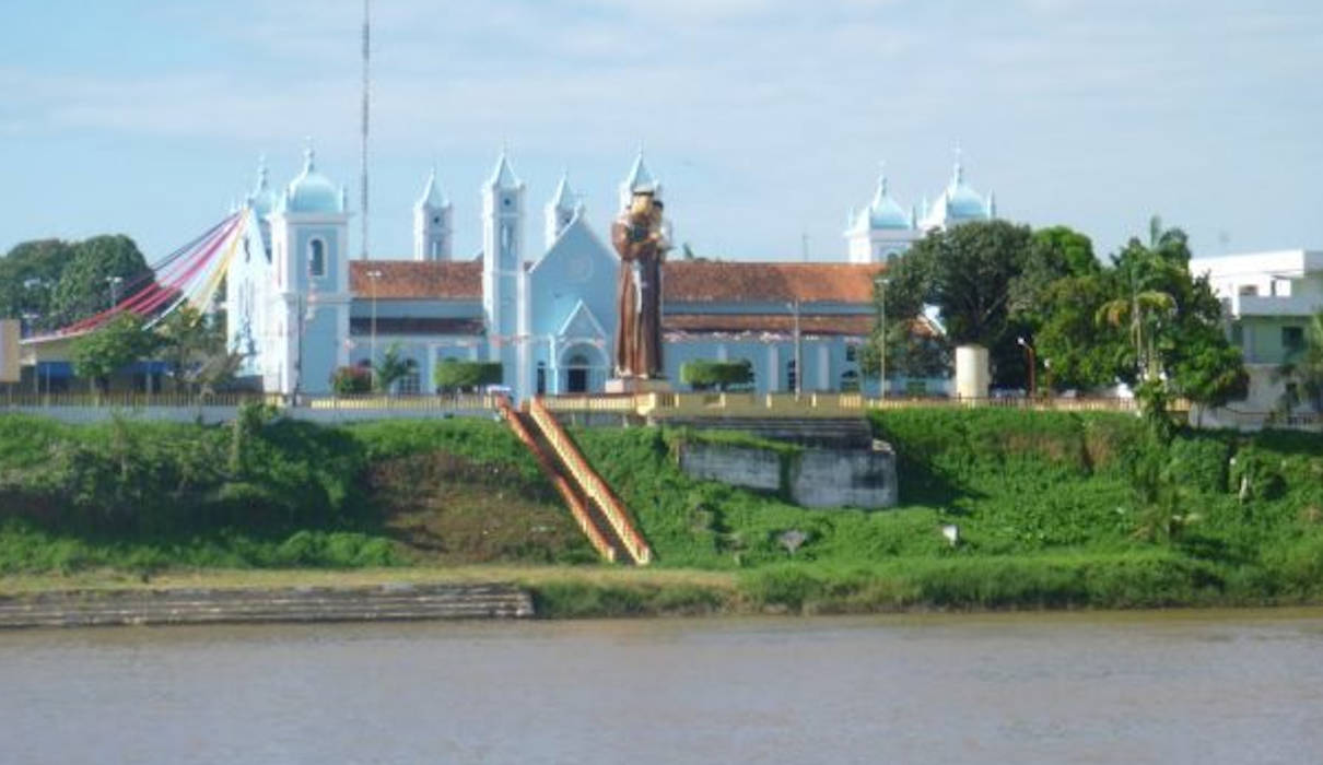 campanha-borba-amazonas-biblias-seminaristas