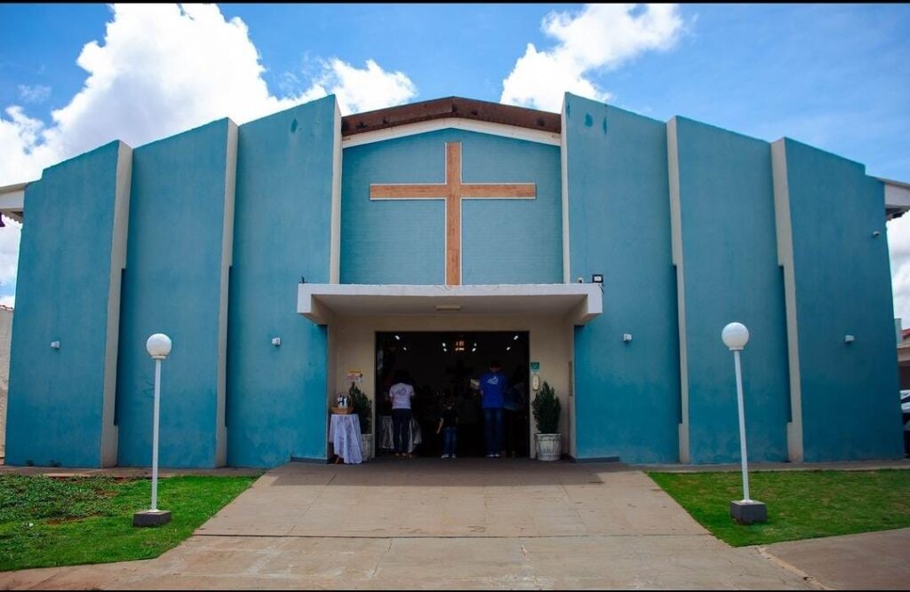 PARÓQUIA MARIA AUXILIADORA DOS CRISTÃOS